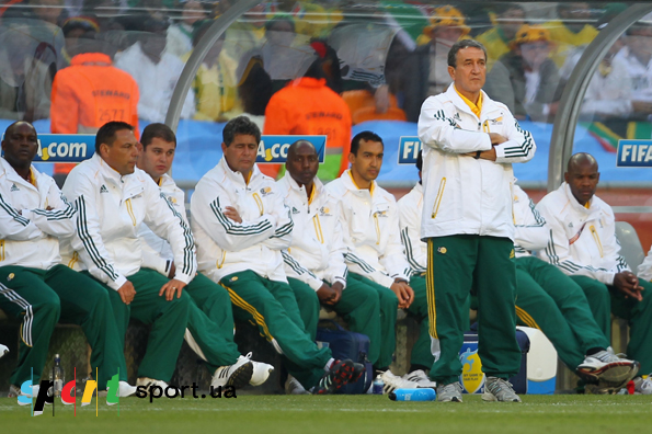 ЮАР - Мексика. Тренерский штаб сборной ЮАР во главе с Паррейрой
