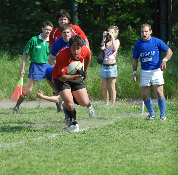 Джаба Малагурадзе заносит попытку в зачетку Арго-НАУ