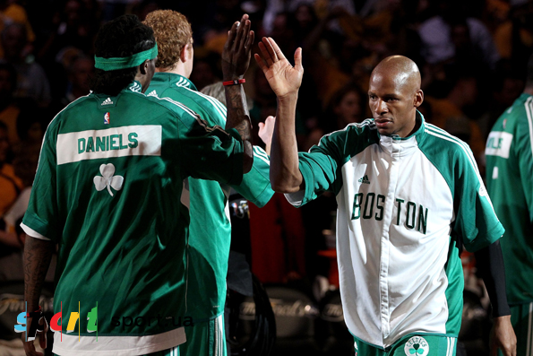 Бостон выходит на матч