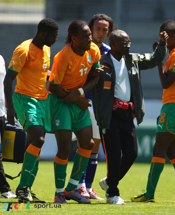 Дидье Дрогба в товарищеском матче Кот-д’Ивуара против сборной Японии