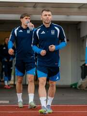 sbornaya-ukrainy-v-parizhe-11112025-foto-3