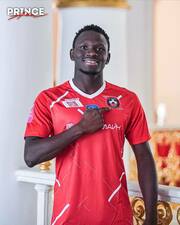 krivbass-pompezno-predstavil-prinsa-foto-3