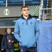 igroki-dinamo-pribyli-na-stadion-gde-sygrayut-protiv-zrinski-v-lk-foto-3