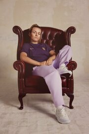 Мы же не Франция. Фанаты сборной Англии раскритиковали новую форму фото 2 my-zhe-ne-frantsiya-fanaty-sbornoy-anglii-raskritikovali-novuyu-formu-foto-2