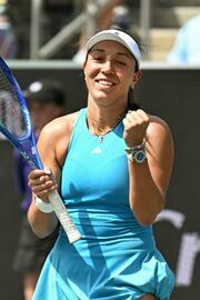Фотогалерея матча Пегула – Стародубцева (финал WTA 500 в Чарльстоне) фото 2 fotogalereya-matcha-pegula-starodubtseva-final-wta-500-v-charlstone-foto-2