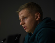 ФОТО. Зинченко и Артета провели пресс-конференцию перед матчем ЛЧ с ПСВ и прогулялись по стадиону фото 3 foto-zinchenko-i-arteta-proveli-press-konferentsiyu-pered-matchem-lch-s-psv-i-progulyalis-po-stadionu-foto-3