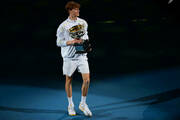 greshnik-pokoril-melburn-tseremoniya-nagrazhdeniya-posle-finala-aus-open-26012025-zverev-sinner-foto-3