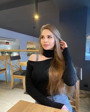 devushka-dnya-obvorozhitelnaya-nevesta-ilyi-zabarnogo-foto-1