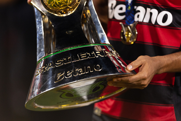 fotogalereya-prazdnovaniya-flamengo-s-trofeem-chempionata-brazilii