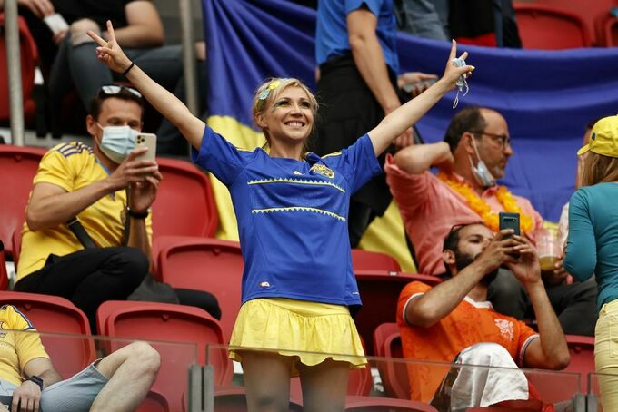 Украинские фанаты в Амстердаме ukrainskie-fanaty-v-amsterdame