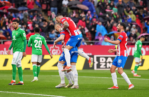 foto-litso-i-emotsii-dovbika-posle-dolgozhdannogo-gola-za-zhironu-v-la-lige