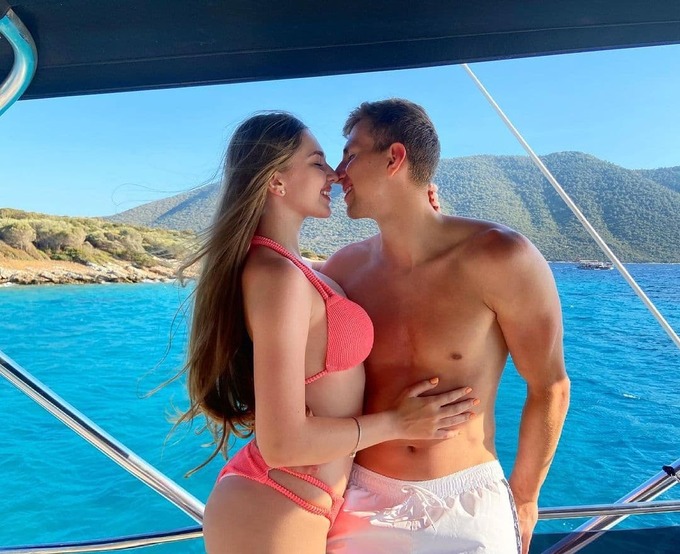 devushka-dnya-obvorozhitelnaya-nevesta-ilyi-zabarnogo