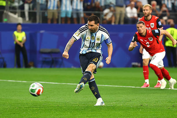 Месси не забил пенальти в ворота Австрии (Аргентина - Австрия ЧМ-2026) messi-ne-zabil-penalti-v-vorota-avstrii-argentina-avstriya-chm-2026