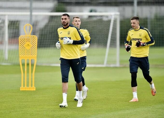 Тренировка сборной в Праге, 09.10.2023 trenirovka-sbornoy-v-prage-09102023