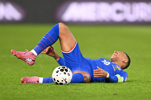 mbappe-poluchil-travmu-v-matche-kvalifikatsii-chm-2026-za-sbornuyu-frantsii