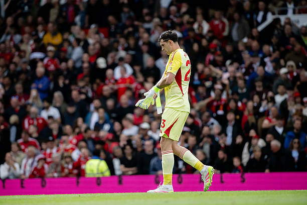 ego-svatayut-v-barsu-odin-iz-luchshih-vratarey-poluchil-pryamuyu-krasnuyu