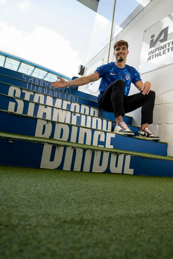 foto-pedro-netu-igrok-chelsi