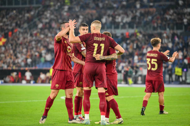 foto-litso-i-emotsii-dovbika-posle-gola-v-matche-ligi-evropy-roma-atletik
