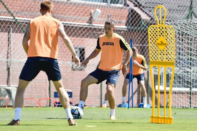 Молодежная сборная Украины готовится к матчу с Францией molodezhnaya-sbornaya-ukrainy-gotovitsya-k-matchu-s-frantsiey