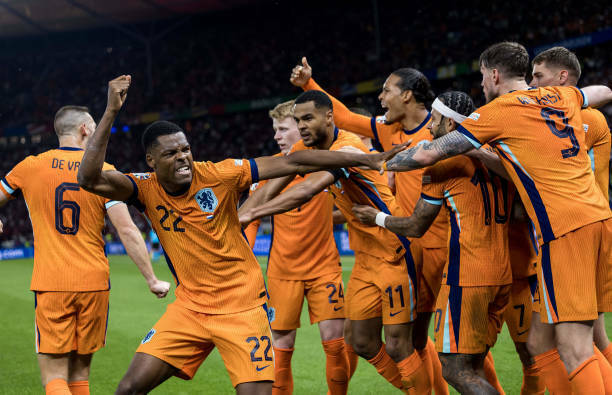 ФОТО. Как Нидерланды вышли в полуфинал Евро-2024 foto-kak-niderlandy-vyshli-v-polufinal-evro-2024