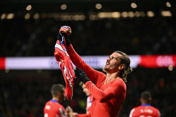 Празднование и эмоции Гризманна после забитого гола на 90+4-й минуте prazdnovanie-i-emotsii-grizmanna-posle-zabitogo-gola-na-904-y-minute