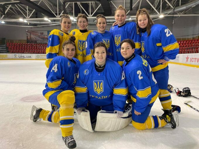Виступ жіночої збірної України з хокею на чемпіонаті світу: огляд та результати