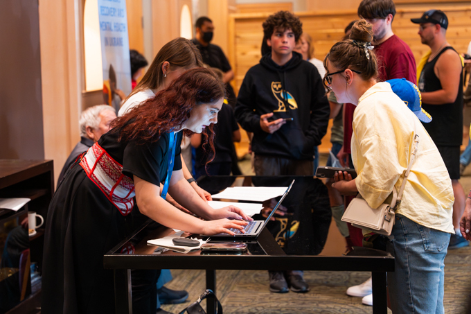 Сборная Украины провела встречу с болельщиками в Торонто sbornaya-ukrainy-provela-vstrechu-s-bolelshchikami-v-toronto