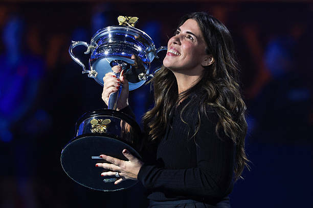 Украинский след. Рыбакина получила трофей Australian Open 2026 ukrainskiy-sled-rybakina-poluchila-trofey-australian-open-2026