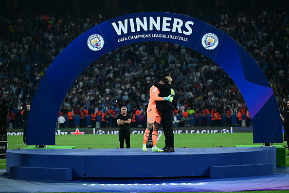 ФОТО. Блок от Лукаку, сейвы Эдерсона. Как Ман Сити завоевал трофей ЛЧ foto-blok-ot-lukaku-seyvy-edersona-kak-man-siti-zavoeval-trofey-lch