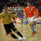 Голландцы дважды уступили Испании