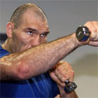 Валуев рад бы подраться с Кличко…