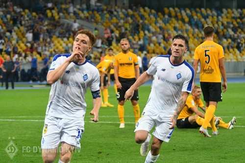 Динамо прервало серию Александрии, Шахтер обыграл Львов, дебют Роналду