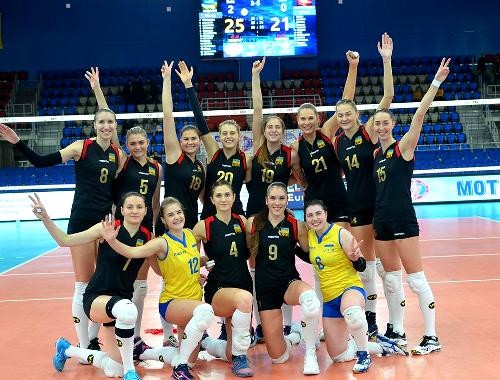 Украинские волейболистки обыграли команду Черногории со счетом 3:0