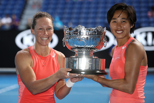 Australian Open. Стосур и Чжан стали победительницами парного разряда