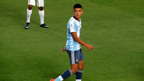 Милан лидирует в борьбе за 17-летнего аргентинца
