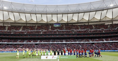 Матч женских команд Атлетико и Барселоны установил рекорд посещаемости