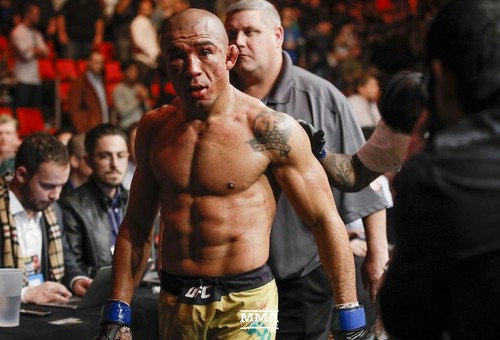 Экс-чемпион UFC Альдо попал в больницу с  бактериальной инфекцией