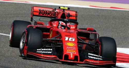Гран-при Бахрейна. Леклер и Феттель - быстрейшие в первой практике