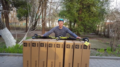 Українські біатлоністи отримали 50 пар нових лижероллерів