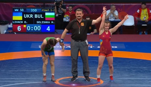 Українки завоювали два золота на чемпіонаті Європи з боротьби