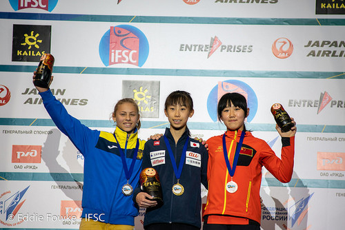 Ника Потапова завоевала серебро на ЧМ по скалолазанию