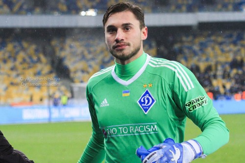 Бущан удален в матче с Арсеналом-Киев