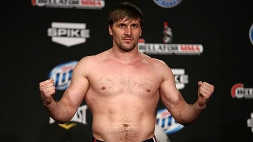 Виталий Минаков перешел в Bellator