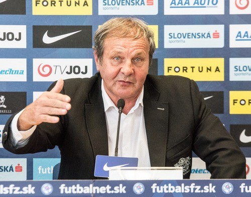 Сборная Словакии не определилась с новым главным тренером