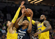 НБА. Седьмая подряд победа Милуоки, пятое поражение Лейкерс