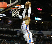 Слэм-данк и проход Вестбрука в топ-10 моментов дня НБА