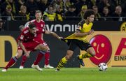 Бавария дважды вела в счете, но уступила дортмундской Боруссии