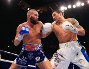 Усик проигрывал Беллью по очкам на момент остановки боя