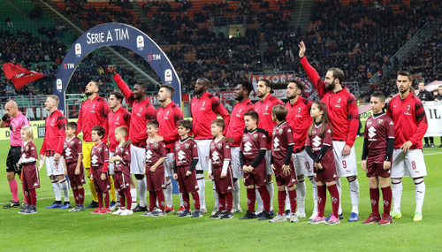 УЕФА не дисквалифицировал Милан, но отобрал у клуба 12 миллионов