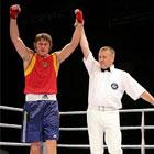 Александр Усик вышел в четвертьфинал